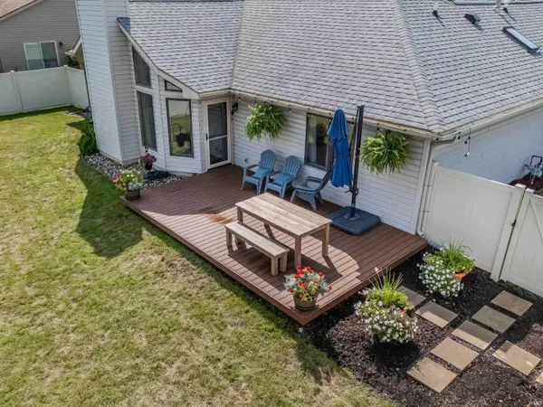 9826 White Hill CT, Fort Wayne, IN 46804