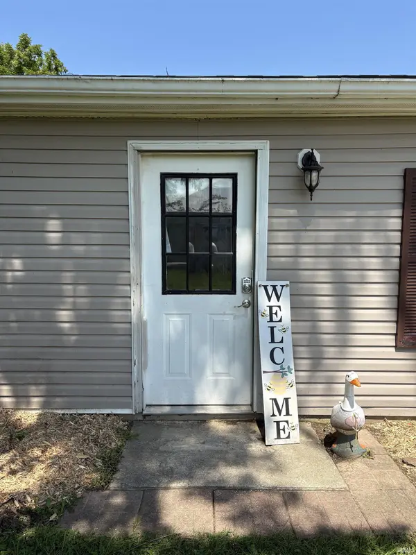 2118 W Tower RD, Williamsport, IN 47993