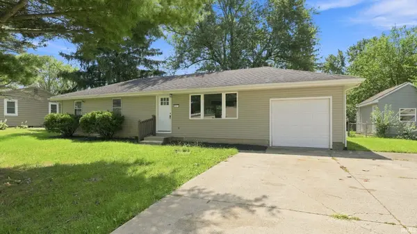 1817 Klug DR, Fort Wayne, IN 46818