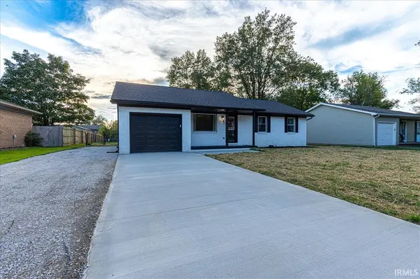 1765 Covey DR, Boonville, IN 47601