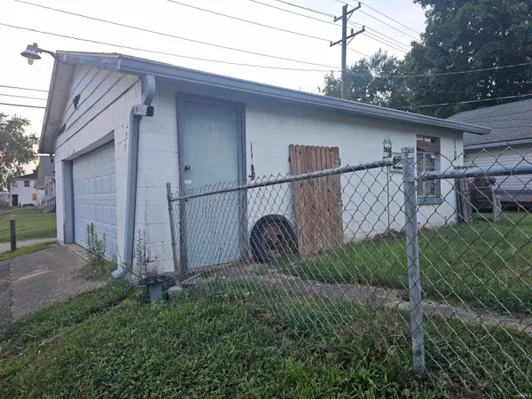 1027 S 17Th ST, New Castle, IN 47362-2712