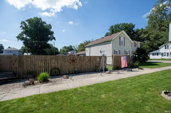 509 N Thayer ST, Bourbon, IN 46504-1544