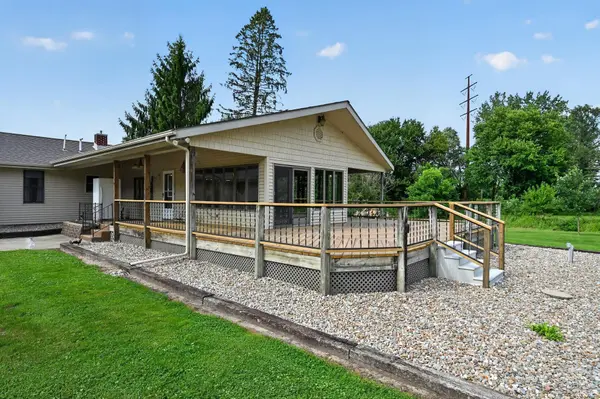 2882 E State Road 2 ***, Rolling Prairie, IN 46371