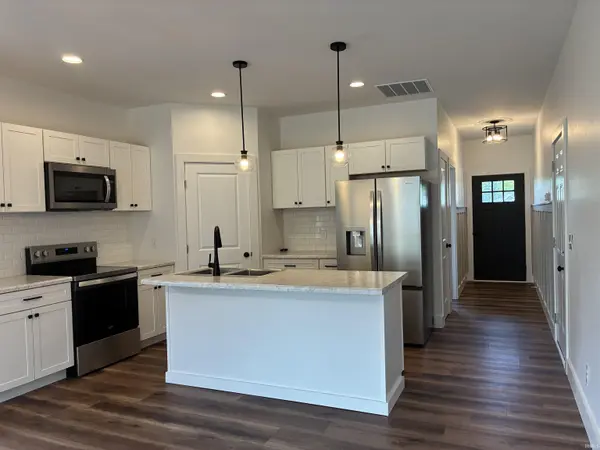 1520 Serenity TRL, Bluffton, IN 46714