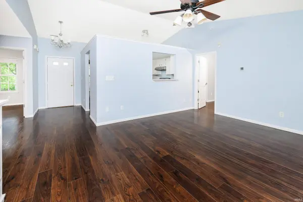 1529 W Edinburgh BND, Bloomington, IN 47403