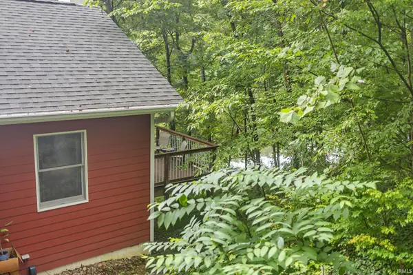 3599 Mockingbird LN, Nashville, IN 47448-9663