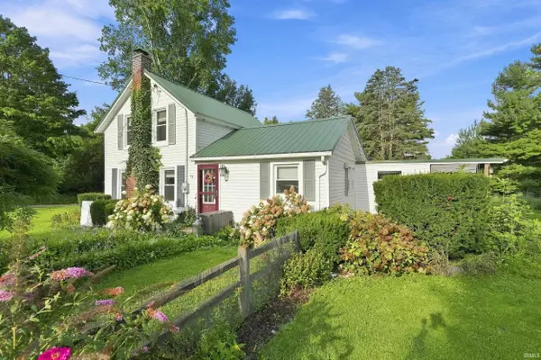 2327 County Road 66 RD, Auburn, IN 46706