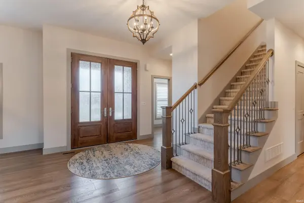 1087 Lakefield DR, Newburgh, IN 47630