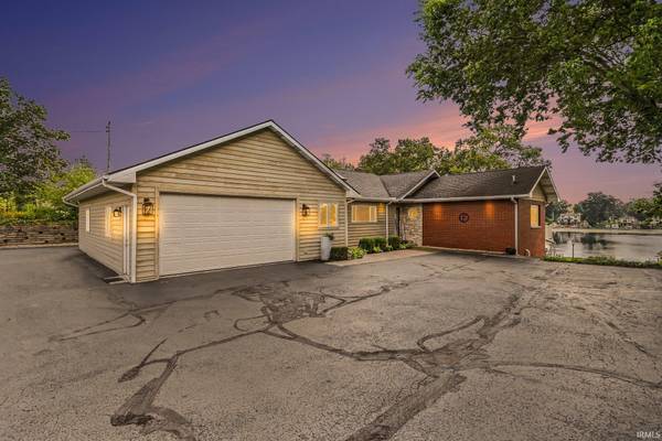 11680 Jefferson RD, Osceola, IN 46561-9537