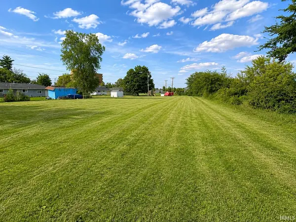 1550 E Tillman RD, Fort Wayne, IN 46816-2514