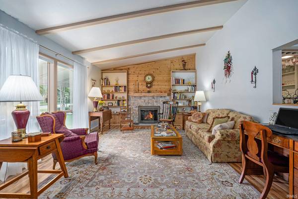 3505 Woodmont DR, South Bend, IN 46614-2375
