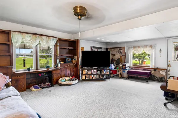 713 Hanawalt ST, Monticello, IN 47960