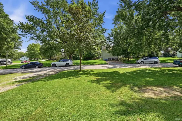 1040 Parkview Dr ***, Decatur, IN 46733