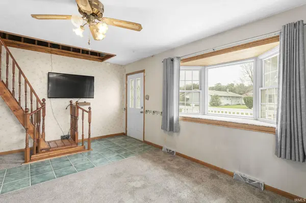147 N Oakley AVE, Mishawaka, IN 46544-3815