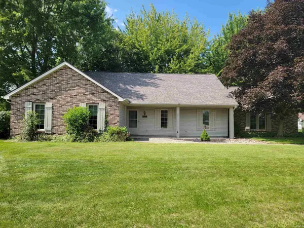 1409 Willow DR, Auburn, IN 46706-3215