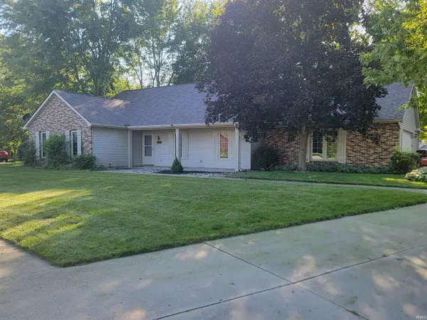 1409 Willow DR, Auburn, IN 46706-3215
