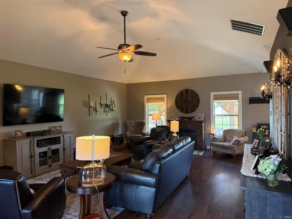 1109 S Deer RUN, Ellettsville, IN 47429-2051