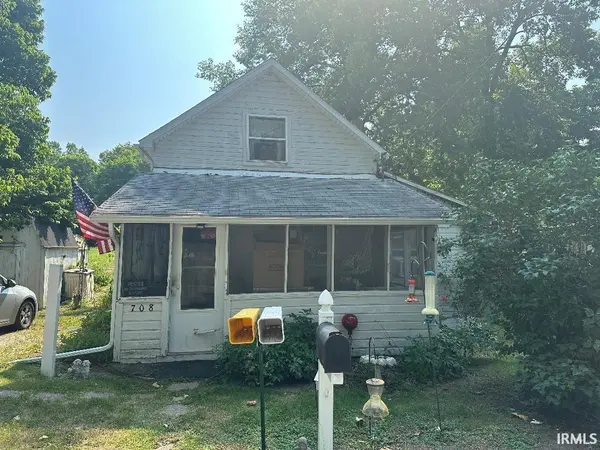 708 N School AVE, Silver Lake, IN 46982-9310