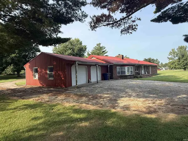 2655 E Degonia RD, Boonville, IN 47601