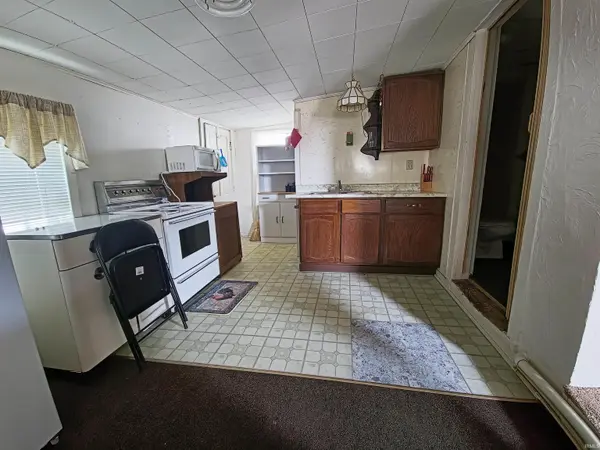 82 W 7th ST, Peru, IN 46970
