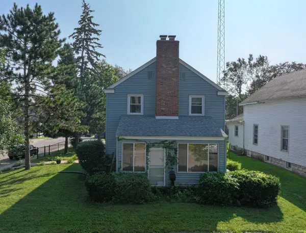 724 N Center ST, Plymouth, IN 46563-1508