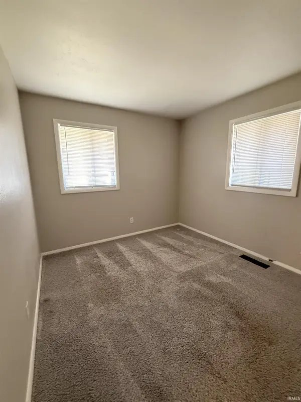 5712 Seneca TRL, Kokomo, IN 46902-5545