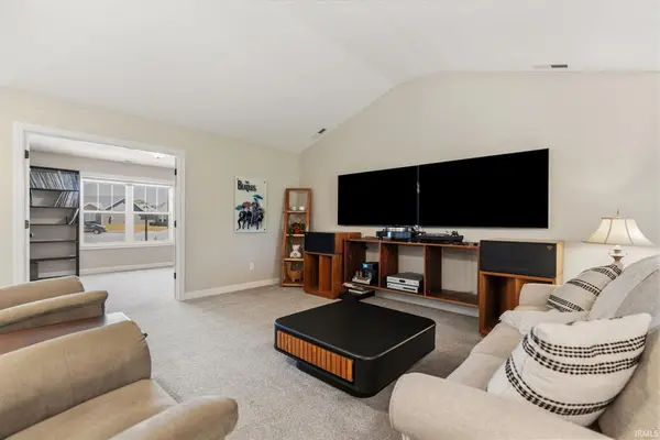 113 Paul CT, Roanoke, IN 46783