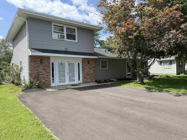 1010 S Hamilton ST, Delphi, IN 46923