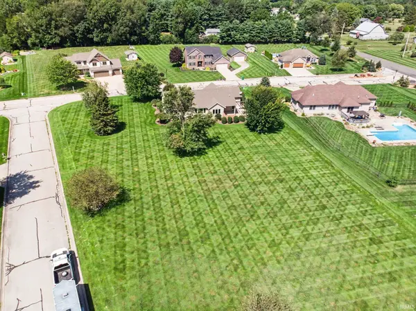 30056 Quail Pointe DR, Granger, IN 46530-5065