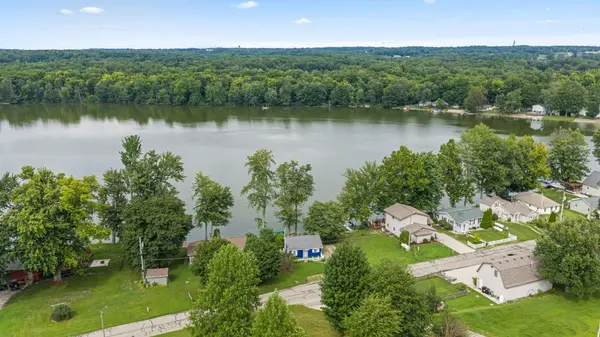 2810 S 390 W. ***, Pleasant Lake, IN 46779