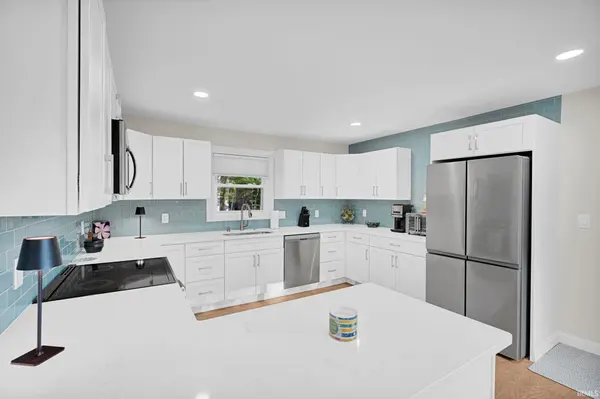 1700 N Allen CT, Ellettsville, IN 47429