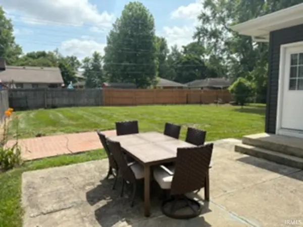 900 N Clarkdale DR, Muncie, IN 47304-3151