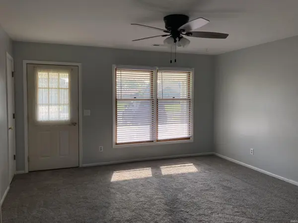 702 Countryside DR, Ossian, IN 46777