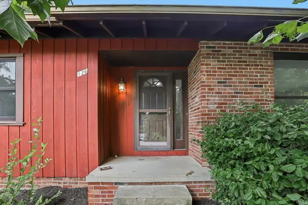 126 Pathway LN, West Lafayette, IN 47906