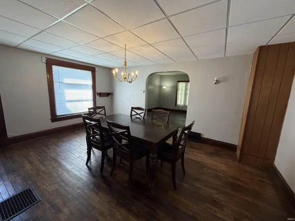 1542 N 3rd ST, Logansport, IN 46947