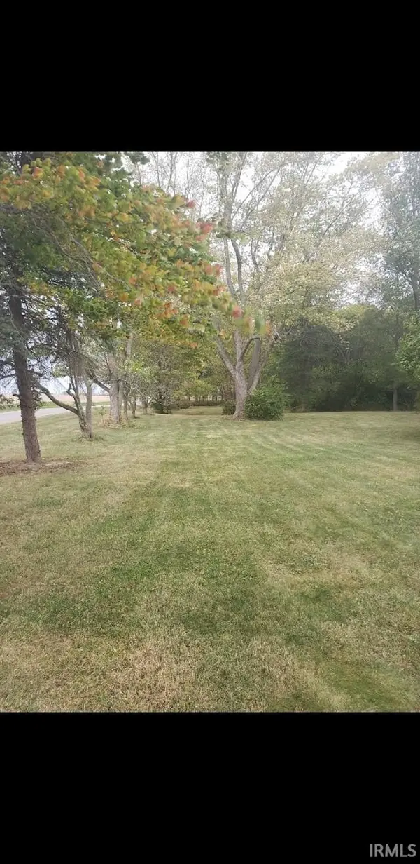 10300 E Orr RD, Albany, IN 47320-9174