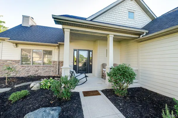 9529 Yellow Feather CT, Leo, IN 46765
