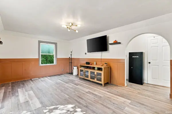 601 S. 9th street ***, Mitchell, IN 47446