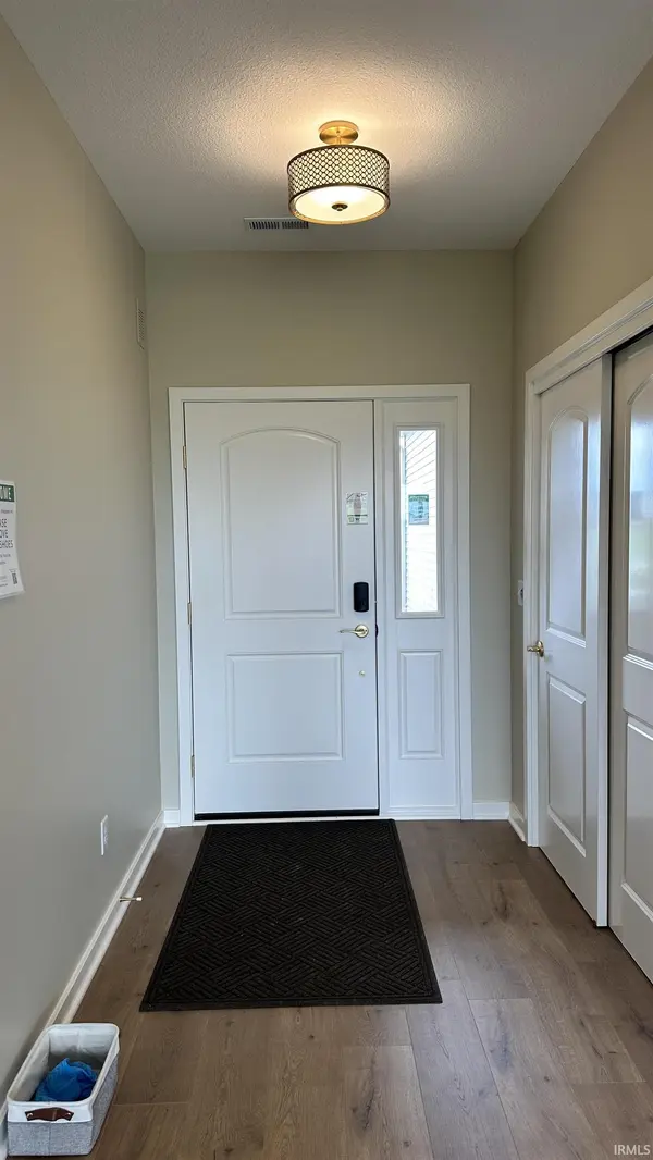 2245 Bandit CV, Winona Lake, IN 46590