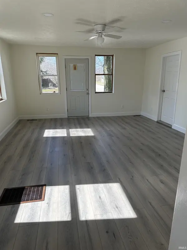 520 N Maple ***, Lagrange, IN 46761