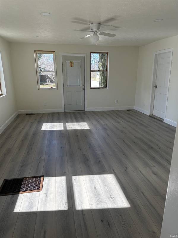 520 N Maple ***, Lagrange, IN 46761