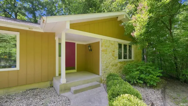 16025 Canyon Glen Pkwy, Fort Wayne, IN 46845-9729