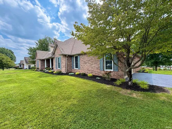307 Glenview DR, Bedford, IN 47421