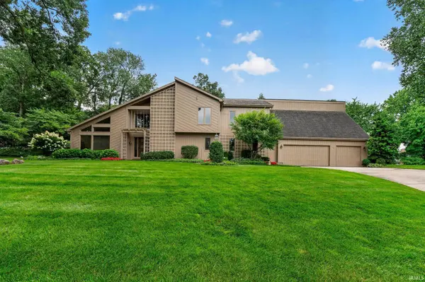 17130 Ridgefield CT, Granger, IN 46530-9767