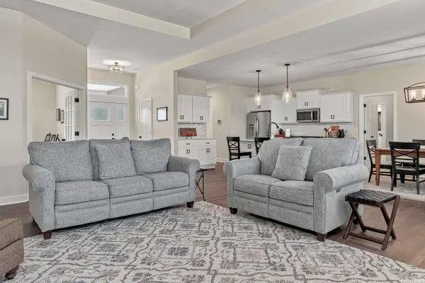 5582 Gadwall PASS, Fort Wayne, IN 46818-0108