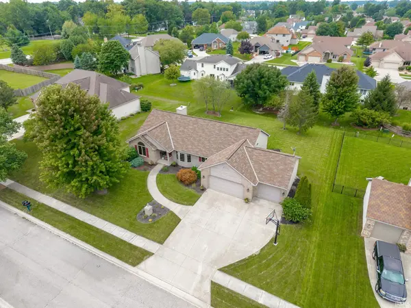 12725 Chancel CT, Fort Wayne, IN 46845