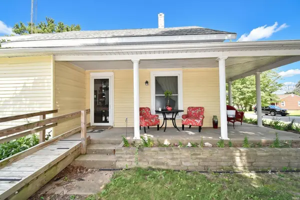 416 S Clinton ST, Boswell, IN 47921