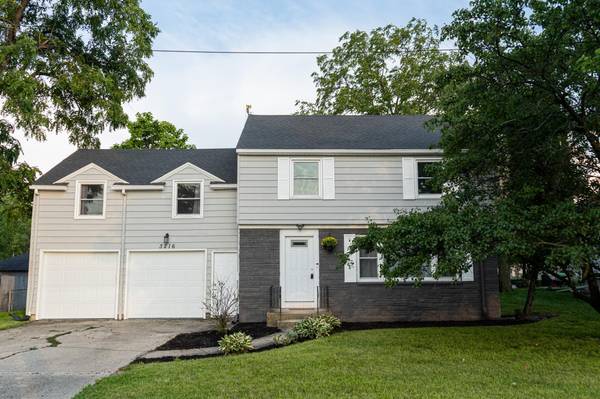 3216 Crescent AVE, Fort Wayne, IN 46805-1502