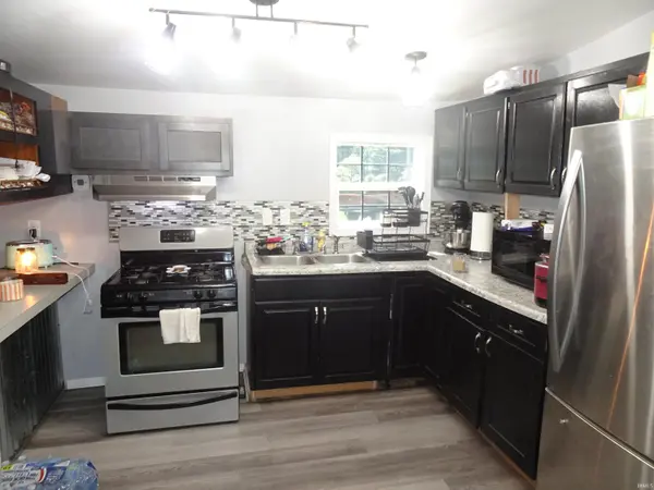 8215 S U.S. 421 ***, San Pierre, IN 46374