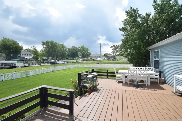 9828 N Lincoln Rd *** #PIER 418-564/565/566, Syracuse, IN 46567